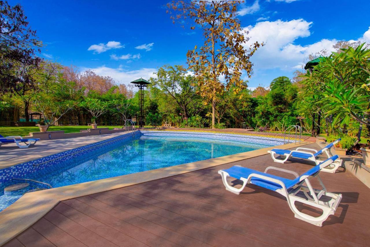 Отель Club Mahindra Netrang Экстерьер фото